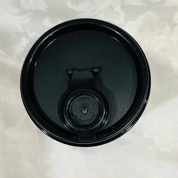 NWOT Tupperware NASCAR On-The-Go Tumbler, 36 oz capacity - Picture 6 of 8